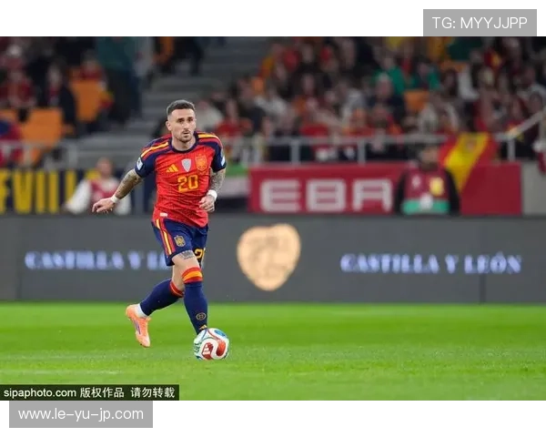 西班牙后卫库库雷利亚蜕变记：当年巴萨为何错失欧冠最佳球员