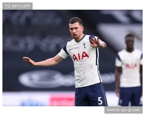 霍伊别尔赛场表现稳定，助力球队稳步前行