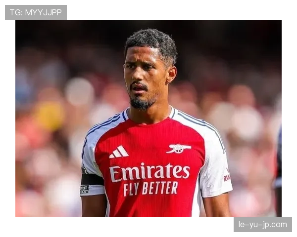 英超最佳防守球员揭晓，铁闸后卫之争引热议